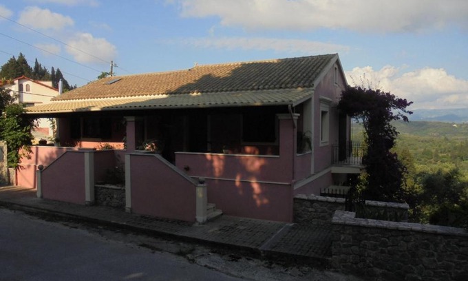 Magoulades House | Hillsidehouse