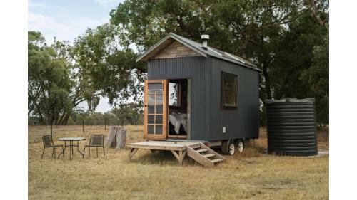 Taradale House | Hillsview Cottage by Tiny Away