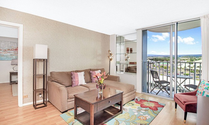 Hilo Condo | Hilo Lagoon Centre 707, air conditioned 2 bedroom, 2 bath condo in Hilo