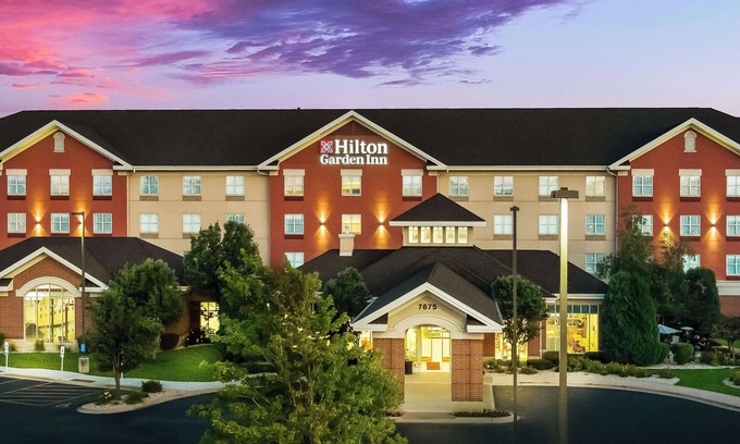 Rockford Hotel | Hilton Garden Inn Rockford
