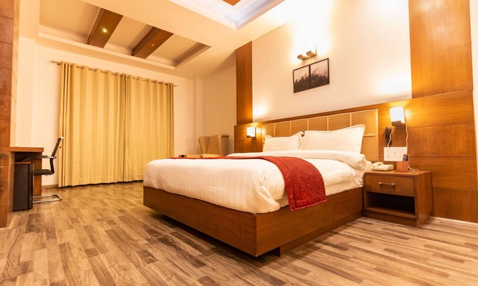 Kempty Range Hotel | Himalayan Splendour Resort
