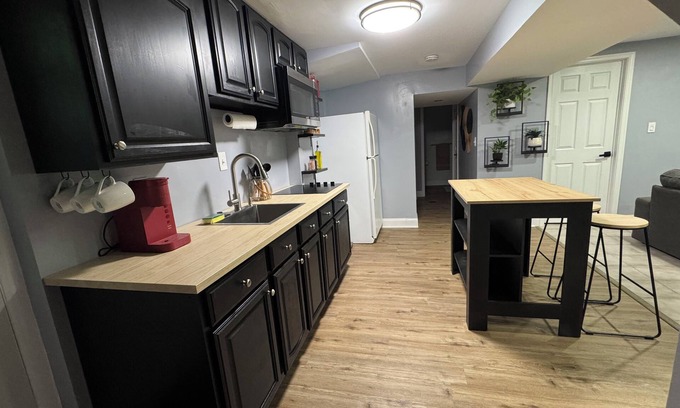 Suitland Apartment | Hinden Osais 5 mins from DC