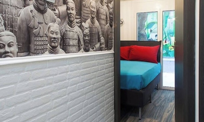 Athens Apartment | HIP ! CHIC ! WITH A FUNNY JUNGLE YARD