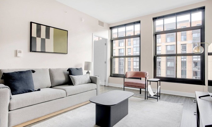 Mount Vernon Square Apartment | Hip Mount Vernon 1BR w/Pool & Gym, walk to Smithsonian, by Blueground