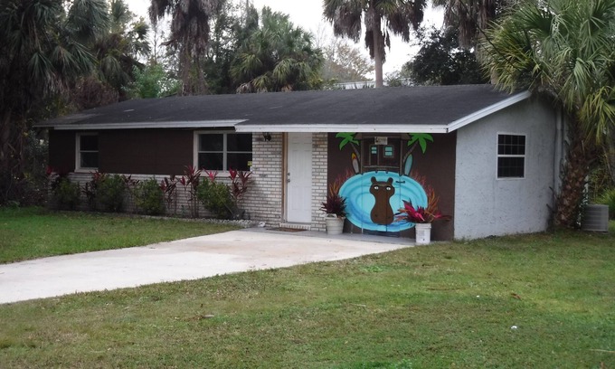 Homosassa House | Hippohead Casita Pets stay free bring your Humans!