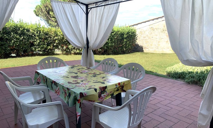 Valgiano House | Histori Renovated cottage, walking distance to the best hiking trails