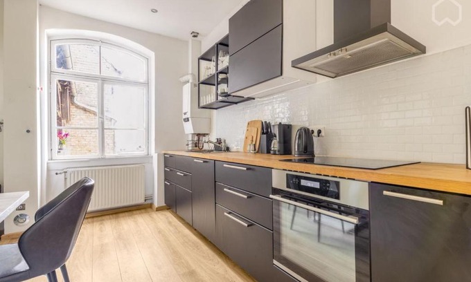 Kafertal Apartment | Historic 4 Rooms