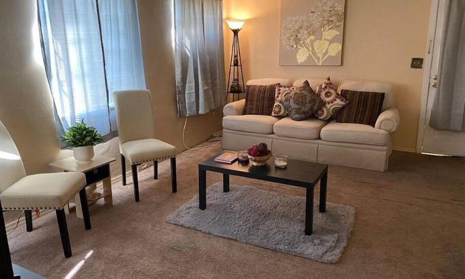Valdosta House | Historic Apartment 1BR 1BA Ideal for longer stays 2F