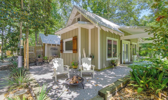 Ocean Springs Cottage | Historic Biloxi Bay Cottage w/Beautiful View