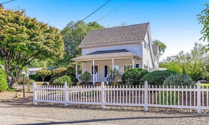 Bay City House | Historic Charmer
