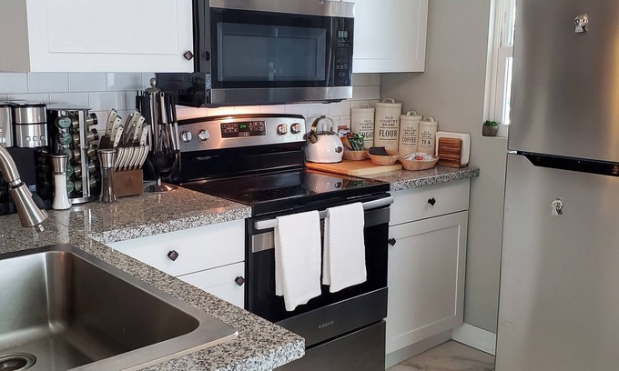 Cocoa House | Historic Cocoa Bungalow