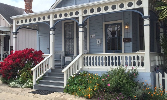 Pacific Grove Cottage | Historic 'Cottage at the Cove' at Lover's Point - Your Home Away From Home