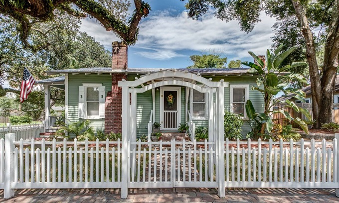 Sanford Cottage | Historic Cottage, super clean, comfortable and well equipped.