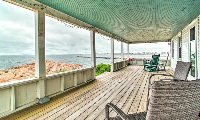Brant Rock House | Historic Cottage with Beautiful Oceanfront View