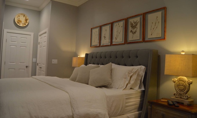 Downtown Charleston Apartment | Historic District Downtown 344 & A Half On King Street