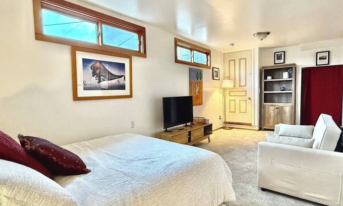 Arcata House | Historic Downtown Carriage House