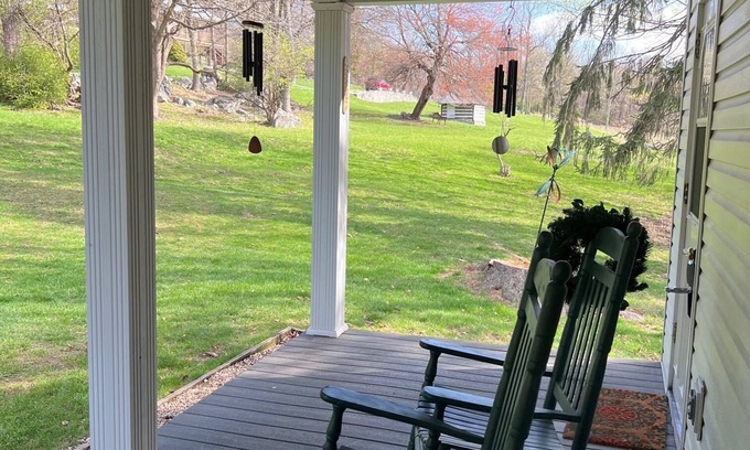 Blue Ridge Summit House | Historic farmhouse - scenic views, steeped in history