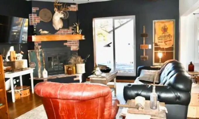 Bismarck House | Historic home in Cathederal district 2 min from downtown