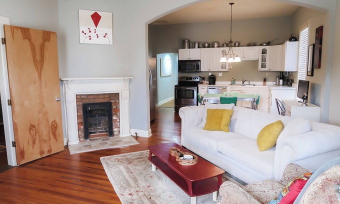 Huntsville House | Historic Home in Dallas Mill 5 Pts Near Downtown