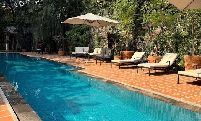 Cuernavaca House | Historic house with service and hot pool (1)