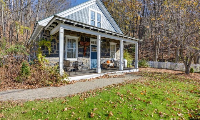 Drewsville House | Historic New Hampshire Home 1 Mi to Boat Launch