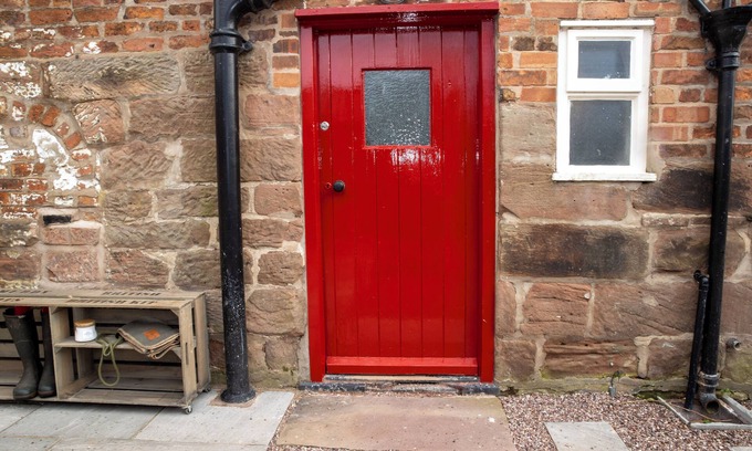 Tarporley House | Historic refurbished cottage walking distance to Beeston and Peckforton castle