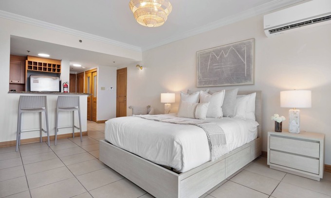 Puerta de Tierra Apartment | Historic San Juan | Oceanfront Loft | Terrace