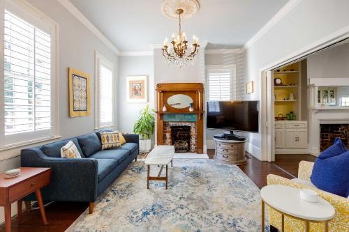 Savannah Victorian District House | Historic Savannah Home 2 Blocks to Forsyth Park!
