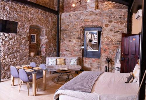 Santa Ana Apartment | Historical Loft in Santa Ana: The Soul of Panama