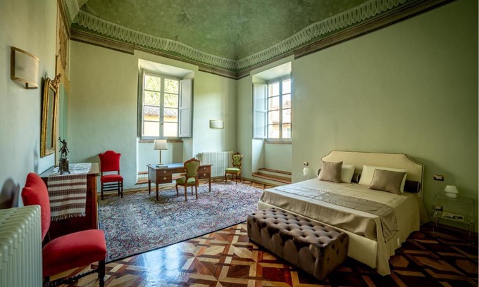 Montepulciano Apartment | Historical Renaissance Palace