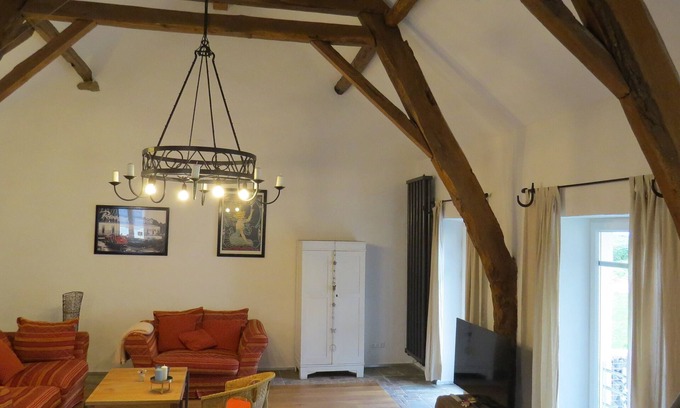 Budesheim Apartment | Historischer Pferdestall mit Charme