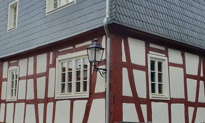 Usingen Apartment | Historisches Fachwerkhaus Usingen Hochtaunuskreis - Fachwerkhaus