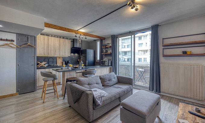 Secteur 3 Apartment | #HN | Le Beauvert 🍀| 2 people