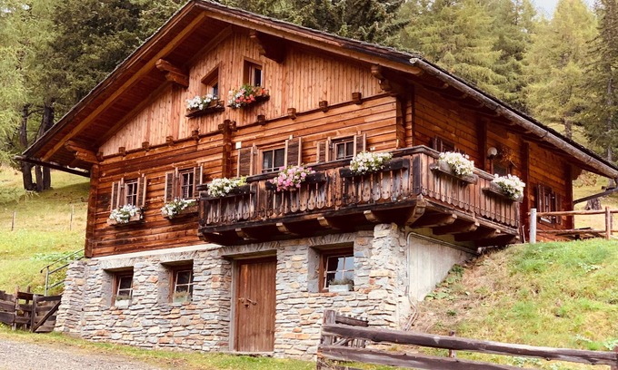 Heiligenblut House | Holiday home Almhütte "Gipper"