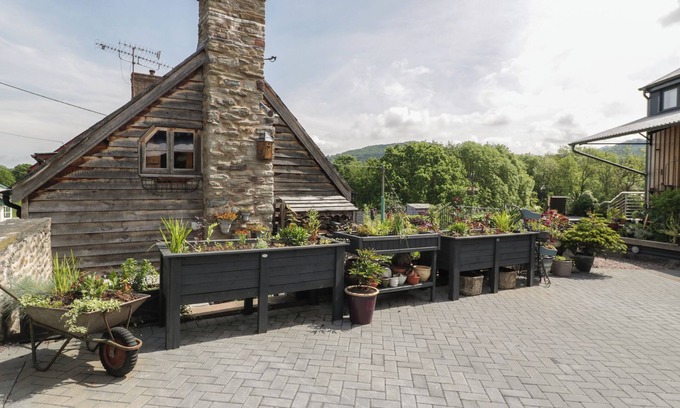 Hay on Wye Cottage | Hoarders Cottage