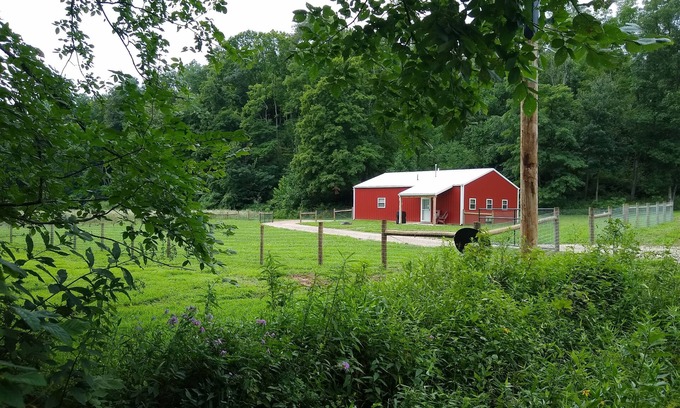 McArthur House | HOCKING HILLS AREA LODGING. Adults/21 & Older Only Getaway. Smoke & Pet Free.