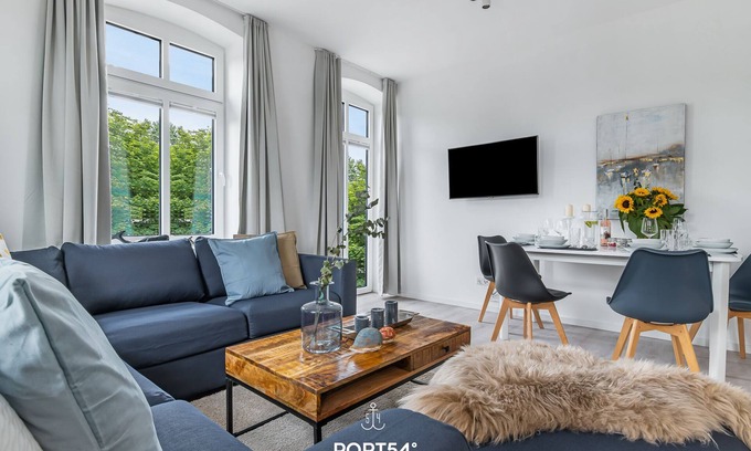 Emmelsbull Apartment | Hofwächter - for 6 people, rural, idyllic, North Sea
