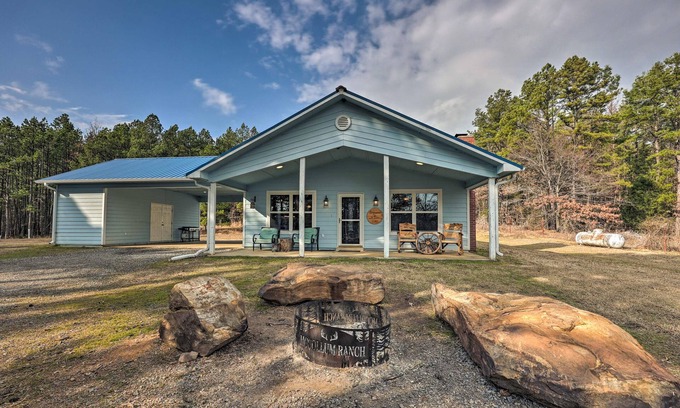 Hodgen House | Hogden Home Near the Black Fork River & Trails!