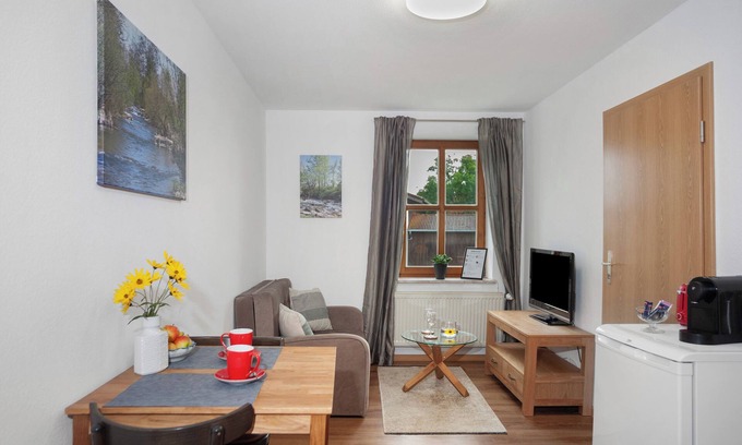 Leutkirch im Allgau Apartment | Holiday Apartment 'Eschach' with Shared Garden, Balcony and Wi-Fi