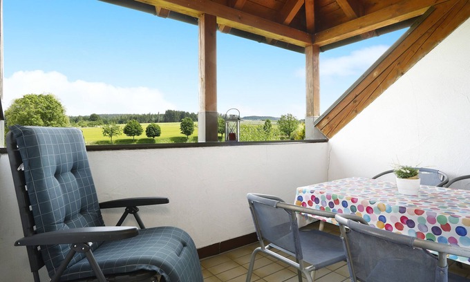 Deggenhausertal Apartment | Holiday Apartment 2 on “Wagenberg” Farm with Mountain View, Wi-Fi, Balcony & Garden