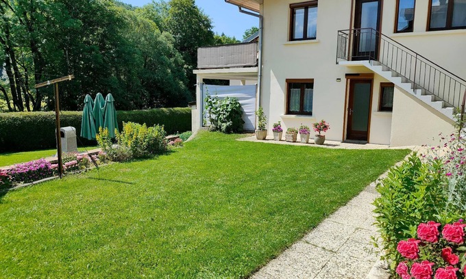 Foncine-le-Haut Apartment | Holiday apartment Foncine le Haut for 1 - 3 persons with 1 bedroom - Row house