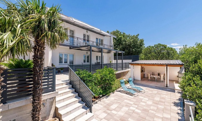 Povile Apartment | Holiday apartment Povile for 2 - 8 persons with 3 bedrooms - Holiday apartment