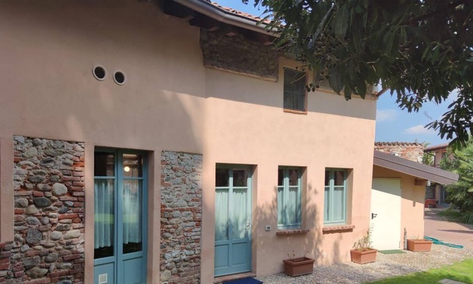 Vaprio d'Agogna Other | Holiday apartment Vaprio d'Agogna for 1 - 4 persons with 2 bedrooms - Castle