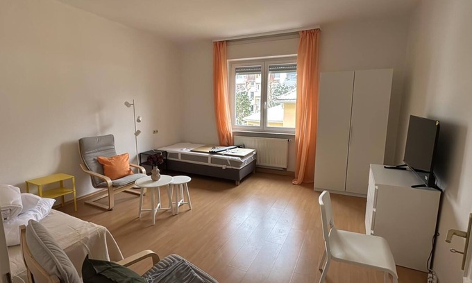 Pforzheim Apartment | Holiday Apartment '2nd Floor Left' with Wi-Fi