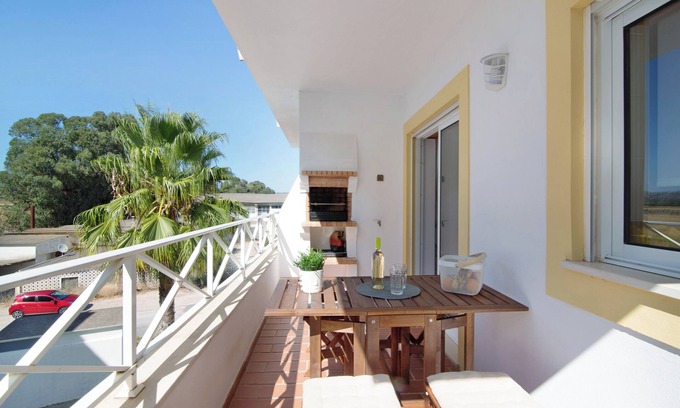 Alfa-Mar Apartment | Holiday Apartment 'AE Flat Falesia' with Pool, 2 Private Balconies & Wi-Fi