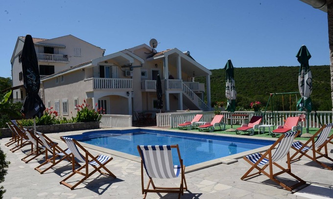 Bigovo Apartment | Holiday apartment Bigova for 1 - 2 persons - Holiday apartment in one or multi-family house