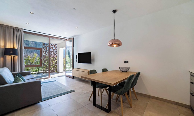 Saltusio Apartment | Holiday Apartment "Camping Passeier Bergliebe" with Mountain View, Pool, Sauna & Wi-Fi