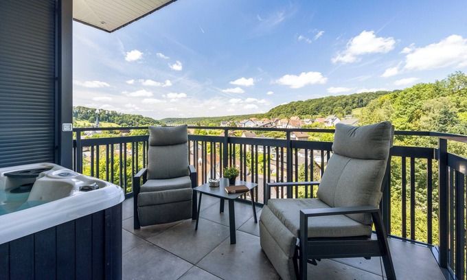 Altenbeken Apartment | Holiday Apartment "Egge Resort 7b" with Balcony, Whirlpool and Sauna