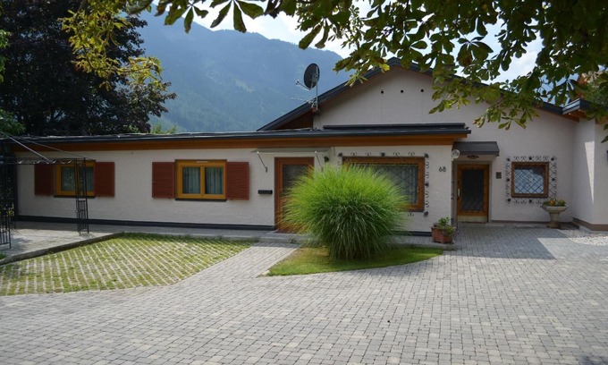 Flattach Apartment | Holiday apartment Flattach for 1 - 4 persons with 2 bedrooms - Holiday apartment in one or multi-fam