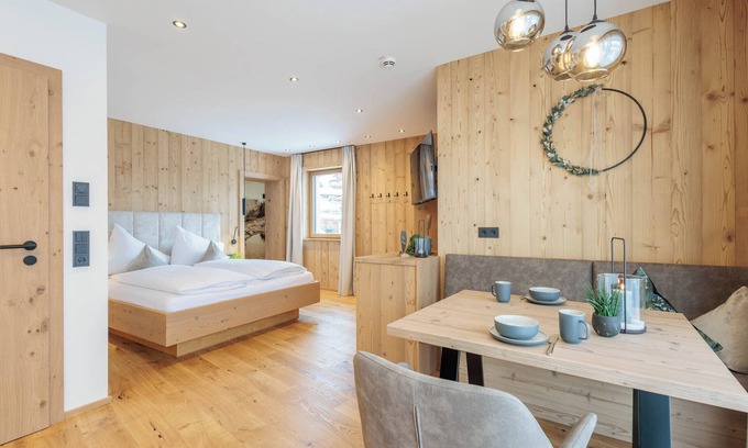 Grossarl Apartment | Holiday Apartment 'Mountain Suite No°204' with Mountain View, Balcony and Wi-Fi
